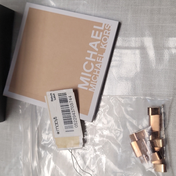 NWT Michael Kors MK5727 Ladiea Watch